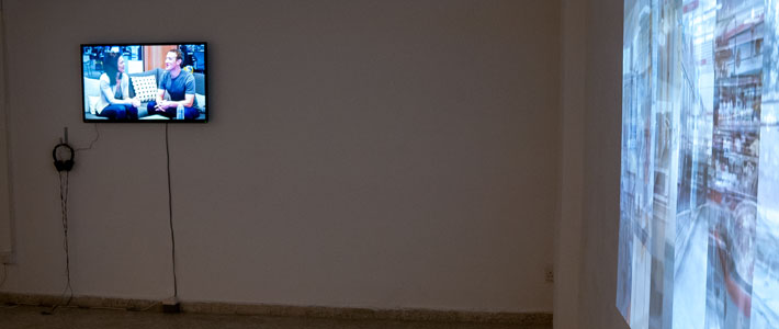 Through the mesh - Ben Grosser