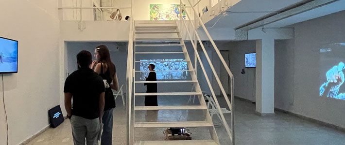 Flood tide of resistance exhibition